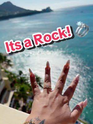 Started out 2025 a fiancé! ❤️ Future Mrs. Caracol!🏝️ #itsnotjustaboulder #itsarock💍 #vacationproposal #engaged #hawaii #hawaiitiktok #spongebob 