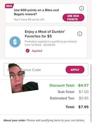 is this happening to anyone else trying to order through the Dunkin’ Donuts app??? @DunkinDonutsOfficial Is my app broken??? Why is my meal coming out to $8!?! how can i get my $5 meal deal with my app pleaaassseeee  #dunkindonuts #dunkin #coffee #fixthis 