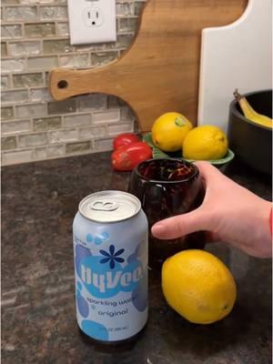 Add a little fresh fruit to your favorite fizzy Hy-Vee sparkling water. 🫧 @made.with.madeline #SparklingWater #HyVeeFinds #HyVee