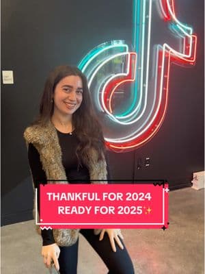 Thankful for an amazing 2024 🙏🏻 excited and ready for 2025 ✨🙌🏼 . . . #tiktokshopyearendsale #TikTokShop #hairgrowth #newtrend #newyear #SmallBusiness #smallbusinesscheck #womanownedbusiness #newyears #nearyearresolution #hairshedding #behindthescenes 