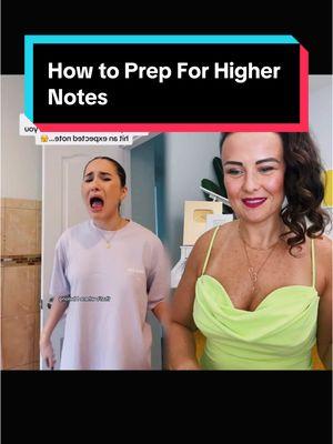 #react with @Carolina Rial  Take note! Perfect example of mouth placement and proper space to hit bigger and higher notes.  #pinkponyclub #chappellroan #singingteacher #voicelessons #singingtips #singingexercise #vocaltraining #singersbelike #foryou 