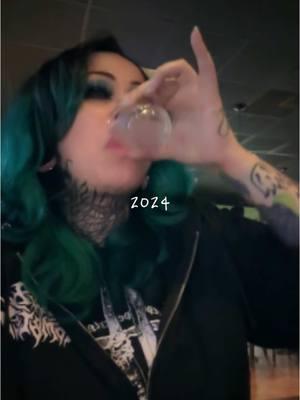 But this only got half the year tho… lol bye to half of 2024, coming back with round 2, love all my family and friends  #makeupartist #muahalix #metalbarbie #musicvideos #professionalmua #cheers #2024 #metalshows 