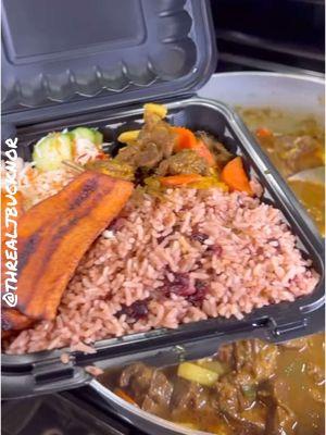 #onlyinjamaica #jamaicans #jamaicanchef #jamaicancooking #carribeanfood #jamaicatiktok #belizetiktok #jamaicantiktok #belizeantiktokers  @cla.yskitchen #jamaicatiktokers  #belizefood #jamaicanfood 