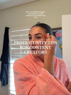 Do we like these tips/ inside scoop of working in content creation + freelance life?? #freelancertips #contentcreatortips #productive #worklifebalance @e.l.f. Cosmetics @milkmakeup @loréal paris usa @Maybelline NY 