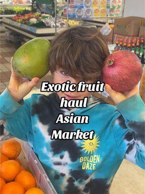 We found #makok #sapota #eggfruit #starapple #fruit #exoticfruit #groceryhaul 