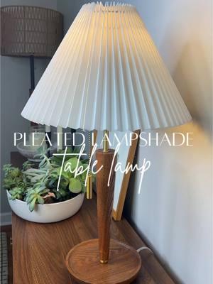 One of the PRETTIEST pleated lampshade table lamps I’ve come across! So warm, modern and gorgeous! Linked by the cart at the bottom. #lamp #lamps #tablelamp #pleated #pleatedlampshade #pleatedlampshades #modern #moderndecor #modernhome #modernhomedecor #retro #retrovibes #bedsidetable #tablelamps #endtabledecor #endtables #light #lights #lighting #tts #tikokshop #tiktokshopfinds @Safavieh 