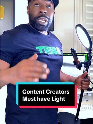 All content creators have this light 💡  #neewer  #neewerlight  #contentcreator  #light  #TikTokShop  #trending 