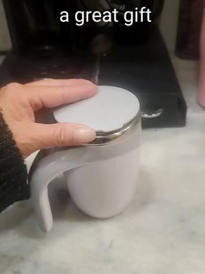 Automatic stirring cup is my favorite cup!!! #automaticstirringcup #coffeecup 