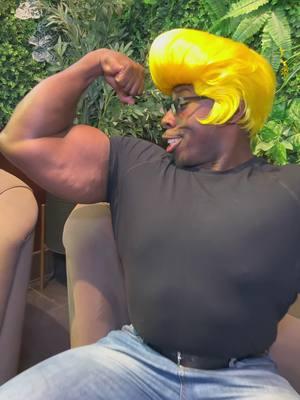 Ladies can’t resist these biceps 💪🏿 #johnnybravo #bugers @nashandsmashed_  • 📍 12853 Galveston Ct, Manassas, VA 20112