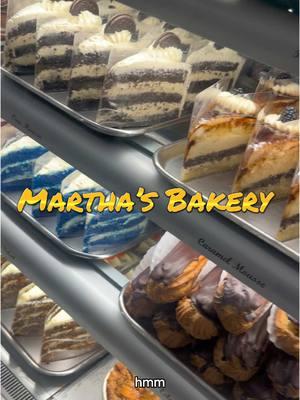 What’s your go to from Martha’s?    #pregnantnewyorka #eatwithme #caramelcake #redvelvet #cheesecakebrownies #marthascountrybakery #eatwitmeasanewyorka #oreocake #eclair #nycbakeries #newyorkbakery  #nyccafes #bluevelvet #sweettooth #pregnancycravings #cravings #9monthspregnant 