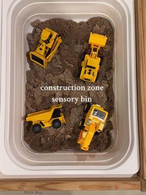 Toddler senesory bin - construction zone 🚧 #sensorybin #toddlermom #toddlerplay 