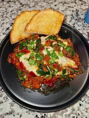 Hear it cook!? #shakshuka #asmr #cookingasmr 