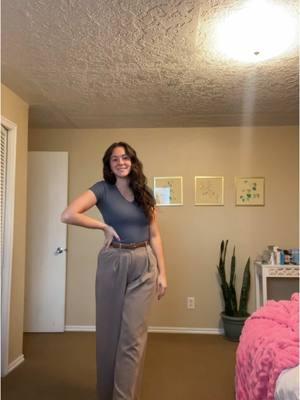 They’re so different but I like them both! What do you think? #pickyouroutfit#reallife#workwednesday#outfit#OOTD#modestfashion 