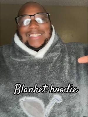 Have you heard a person that is always cold you definitely need a hoodie blanket. It’s a hoodie but also a blanket so as soft as a blanket, but it covers you like a hoodie check it out down below #HoodieBlanket #Hoodie #Blanket #HoodieBlankets #Comfort #Clothing 