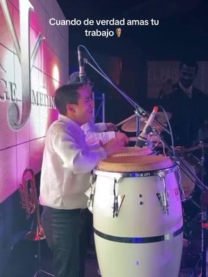 #fabiantarolero #tarolerobanda #taroleando #lavanda #portland #oregon #mexico #musicadebanda #foryoupage #viral #viraltiktok #viralvideo #fypシ #fyp #mexicano #congas #cuandoamasloquehaces #banda #balada #musicaromantica 