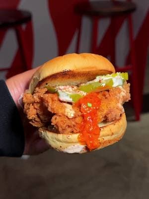 There’s a new chicken spot in SoHo you’ve got to try. Tender Crush is serving up crispy tenders, juicy grilled options, and bold sauces like the Zesty White BBQ that’ll have you coming back for more. Don’t skip the creamy custard with Birthday Cake topping—it’s a game-changer. 🍗 📍 529 Broome St, New York, NY #TenderCrush #SoHoEats #NYCFoodie #ChickenTenders #CrispyChicken #FoodieAdventures #SoHoFood #Foodstagram #ChickenLovers #EaterNY #NYCFoodScene #NYCEats #FlavorfulEats #CrispyGoodness #FoodiesOfNYC #EatNYC