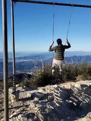 #CapCut en la cima de alguna montaña ⛰️ #hike  #californiapeak #010225 #areliarellanogonzalez #519 #pm #thursday 