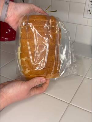 How to store homemade bread. #mom #family #nospend #budget #budgeting #baking #cooking #madefromscratch #homemade #homemadefood #ingredientsonly #homemaker #homestead #simpleliving #foodpreservation #vacuumseal #freezer #deepfreezer #kitchenrestock #preservingfood #freezerstash #mealplanning #mealprepping #homemadekitchenrestock #homemadebread #breadmaking #2025 #newyears