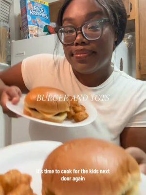 burger and tots for dinner tonight! #dinneronabudget #dinner #cooking #cookwithme #food 