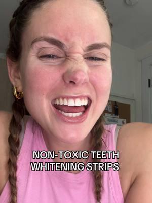 Non toxic teeth whitening strips that actually don’t hurt #sensitiveteeth #nontoxic #natural #teethwhitening 