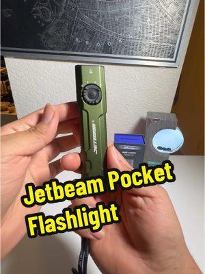 Did you know…UV light can help you find Cat moss fungus 😱 Well this flashlight comes with a laser pointer, UV, 2000 lumens! #jetbeam #tacticalflashlight #edc #flashlight 