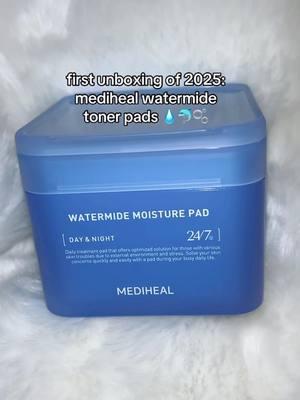 the best toner pads hand down are from MEDIHEAL 🐬🫧🧊 i love them so much they feel so luxurious on my skin. #skincare #mediheal #tonerpads #clearskin #acne #toner #moisturized #smoothskin #kbeauty #dryskin #koreanskincare #koreanbeauty #skincareroutine #skincarerecommendations 