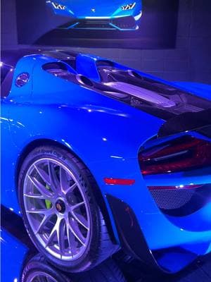 1/5 in world with that blue #918spyder #porsche 