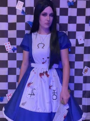 🫸👨‍⚕️🛤️🚂💨 guys I love trains  #alicemadnessreturnscosplay #alicemadnessreturns #aliceliddell #aliceliddellcosplay #alicemadness #americanmcgeesalice #aliceasylum #cosplay #cosplayer #videogame #videogamecosplay 