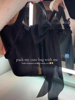 it’s giving c o a c h but it’s actually a cute bag I found on here, the little lock is sooo cute 😍 *Linked* #packmybagwithme #itsgiving #leatherpurse #pretty #essentials #girlythings #womanfashion #purse #obsessed #fypシ #blackbag #neednotwant #spaciousbag #beauty 