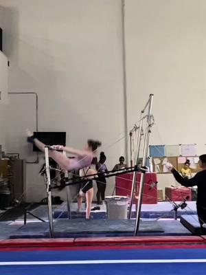 Sorry for the repeat bar vid #gymnastics #gymnastic #foryou #gymnast #preformedbyprofessinals #fakebody 