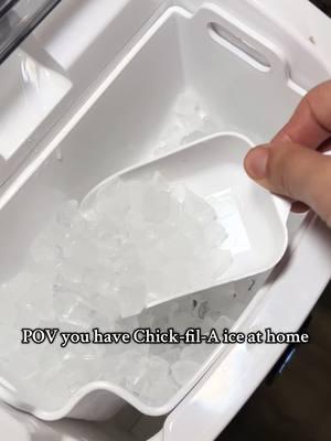 Who else loves Chick-fil-A ice !? #nuggetice #icemaker #icemakermachine #trending #tiktokshopfind #fyp #viralvideo 