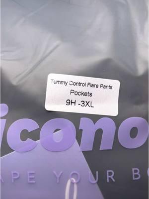 The viral tummy control leggings!! AKA CHUPA PANSAS 😂 #fajaleggins #faja #chupapansa #tummycontrol #tummycontrolleggingss #shapewear #bellbottomleggins #flareleggins 