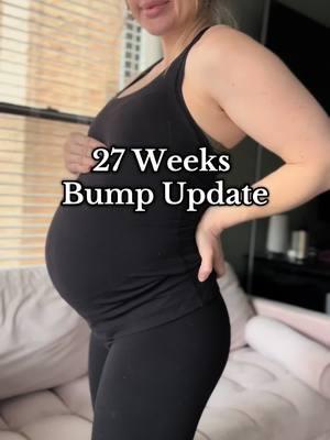 I swear this baby is sitting horizontally #bumpdate #pregnantbelly #stretchmark #pregnancyskincare #pregnancytok #secondpregnancy #pregnantmama #8sheeporganics 