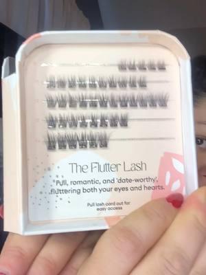 Easiest pop on lashes! #sillygeorgelashes #poponlashes #gluelesslashes #beautyhack #beautytips #lashesoftiktok