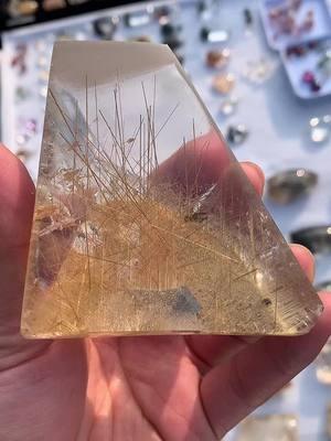 rutile freefrom#crystalwholesaler #crystaltok #rutilequartz #freeefrom 