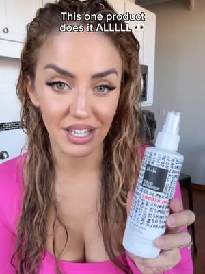 Move over other hair products... Good Behavior Prep Spray is taking over. 🚗 @lorenrosko loves our 4-in-1 prep spray for: ✅️ 24-hour frizz control ✅️ Extra shine ✅️ Detangling ✅️ 450°F heat protection #hairprep #detangler #hairroutine #favoritehairproducts