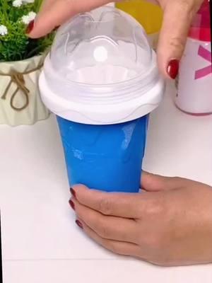 Craving a smoothie? 🥤 So, I got myself a #SmoothieCup—just pour in water, squeeze a bit, and voilà! Delicious smoothies in no time! 😋❄ @TikTokAssistant #QuickAndEasy #SummerVibes #CoolDown #musttry 