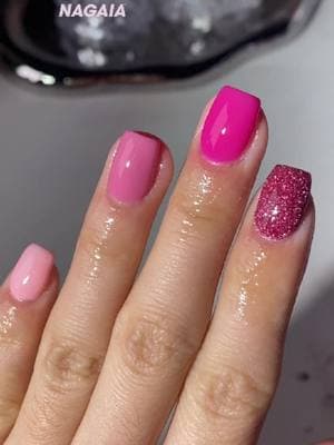 Obsessed with this cutest pink vibe 💕✨ soft combo paired with any outfit and skin ✨👀 everyday is holiday 👉🤗 #pinknails #dipnails #cutenails #rednails #dipnailstutorial #glitternails #rednails #thenagaianailart #dipnailsystem #nailsartvideos #holidaynails #nagaiadipkit #pinknails💅 #pinknails💕 #nailsoftiktok #diynails #thenagaia 