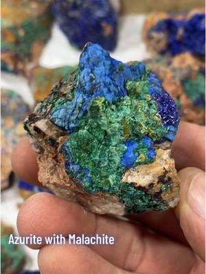 Nature is just so perfect 💙 #azurite #minerals #mineraltok #crystals #crystaltok #gems #rocksandminerals #crystalfyp 