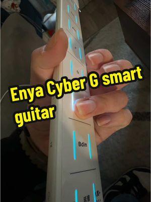 Is this the future of guitar? #fyp #smartguitar #beginnerguitar #singersongwriter #emyamusic 