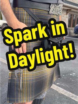 How do YOU show off your pleats? . . . . #spark #pleats #pleating #strut 