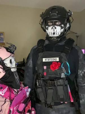 And that’s how I feel about that #codoc #tacticalcosplay #codcosplay #cod #pinktactical #pinkghost #lilpinkops #literallysimonsdaughter #hehe #keeganruss 