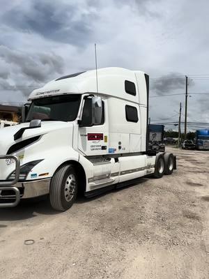 Repairs🤠#truckandtravel #truckingculture #truckandlove #artoftrucking #truckingadventure  #warehouselife #shippingreceiving 