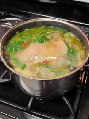 No better smell in the world #nyfoodsharings #chickensoup #shabbatshalom 