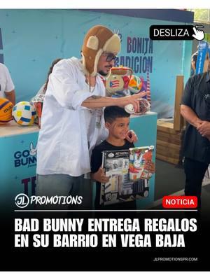 @Bad Bunny y Good Bunny Foundation llevan alegría al Barrio Almirante Sur en Vega Baja con su “Bonita Tradición”. 🎄🎁  El encuentro tuvo el propósito promover el amor por las tradiciones boricuas como anticipo a la celebración del Día de Reyes. 🤴🏽🤴🏼🤴🏻 #badbunny #goodbunnyfoundation #bonitatradicion #puertorico #jlpromotionspr #fyp #paratii 