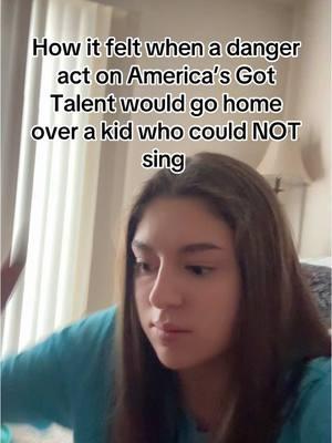 Like some people almost died but ya take the child #agt #americasgottalent #gameshow #realitytv #competion #rage #rigged #early2000s #2000snostalgia #2000sthrowback #2000s #nostalgia #nostalgic 