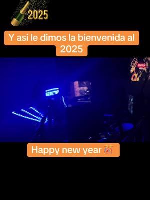 Despedimos el 2024 trabajando con buenas vibras y con el pies derecho dios me los bendiga a cada uno de ustedes que siempre están apollandome 🎉🎊🪅💖🙏🏻🎆#djsairis #djsairis2024 #djsairis2025 #TikTokLIVE #livemusic #viral #evento #clubs #party #festivalfashion #djsairisfashion #djsairis504 #LIVEhighlights #liveriktok #livestream #LIVE #boutique #mix #f #fyp #foryou #foryoupage #fypシ #tv #telemundo #univivision #grammys #newyork #premiosunidad new #new #usa #musical #festival 