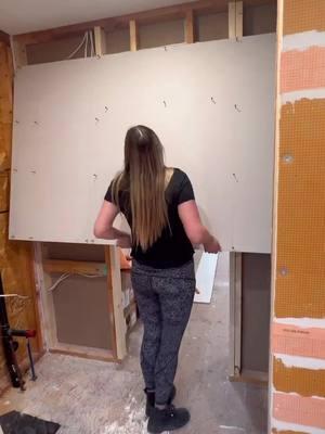 Work smarter, not harder! 👷‍♀️ TikTok: theresamarie.diy Tamika Ellsworth Founder/REALTOR® tamikaellsworth 📱 (408) 561-7922 📧 tamika@redbowre.com 💻 www.redbowre.com #DIY #homerenovation #womenwhobuild #diyrenovation #diyrenovations #drywalling #woman #fyp