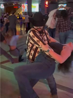 when @Zach Top plays in the honky tonk, you have to dance. I don’t make the rules🤷🏻‍♀️ 🕺:@Mark Cornella  🎥:@Lolo  📍:@The Dallas Bull  #fyp #foryou #foryoupage #trend #dallasbull #swingdance #countryswing #zachtop #partnerdance #partnerdancing 