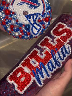 To date this is my favorite custom I have ever done ##rhinestones##gobills##buffalobills##billsmafia##rhinestonetumbler